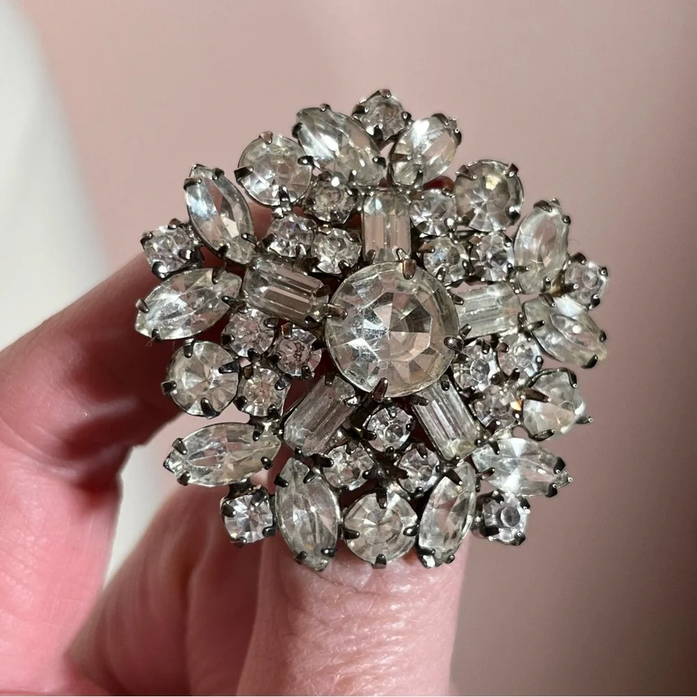 Vintage 1940's art deco clear crystal silver plated oversized Ice cluster brooch